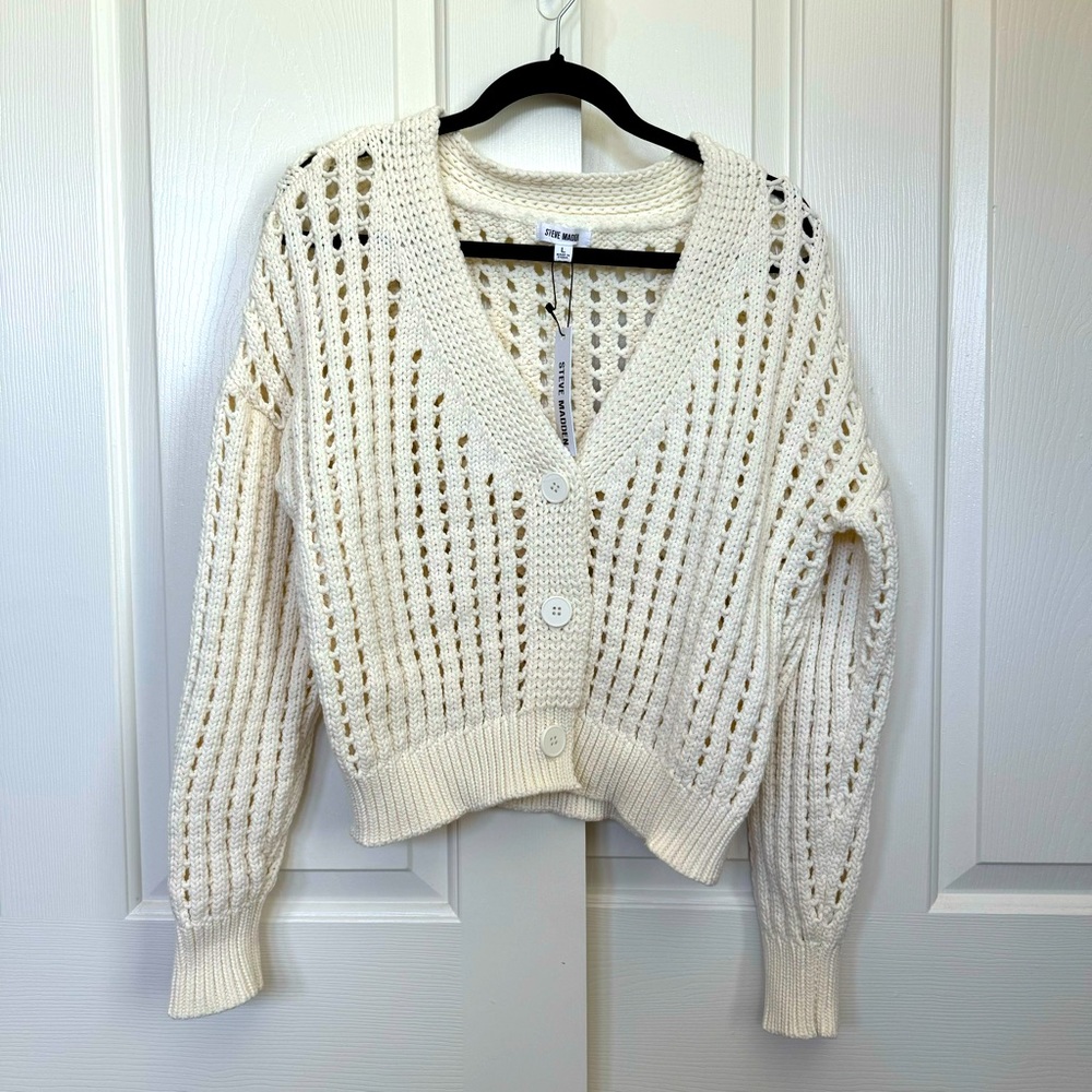NWT Steve Madden sweater. Off white color, go with everything in your closet.